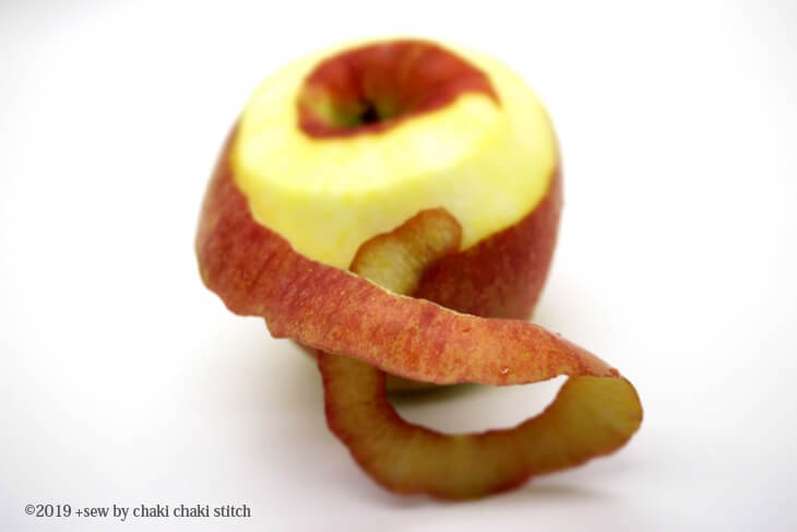 帽子のつばに皮むきステッチをかけるキレイに仕上がる型紙