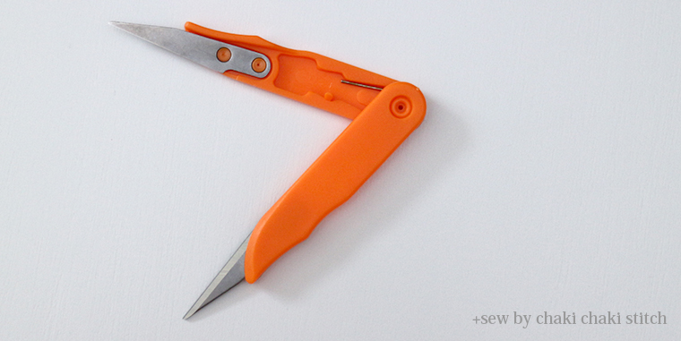 プラスティックの小はさみにぎりはさみ糸切りはさみの注意点